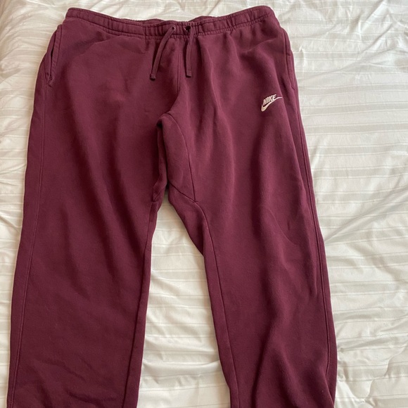 burgundy nike sweatpants